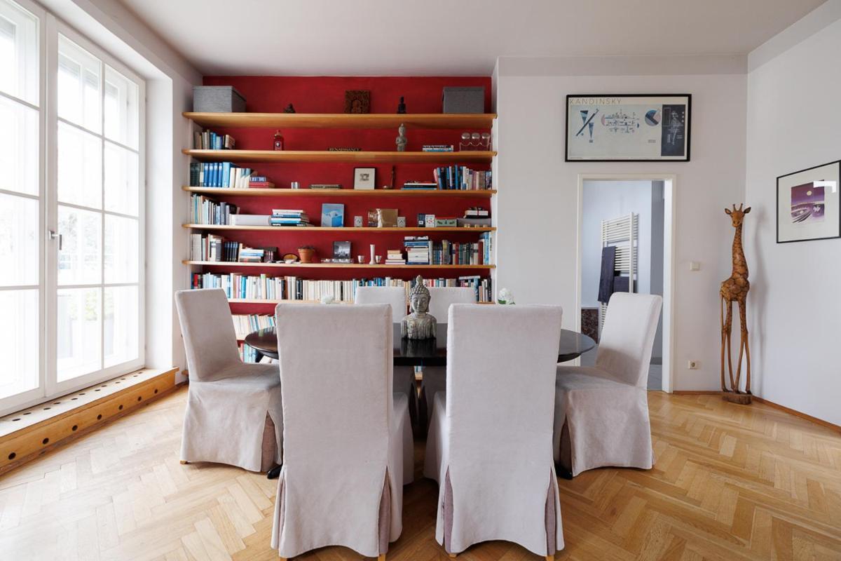 Luxury Loft Retreat By Jr
